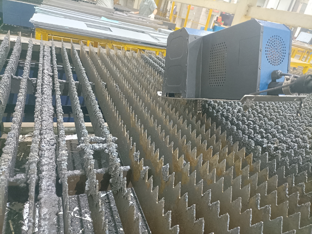 惠州鈑金激光機(jī)除渣機(jī)小型臺(tái)式報(bào)價(jià) 東莞市勵(lì)森機(jī)械科技供應(yīng)