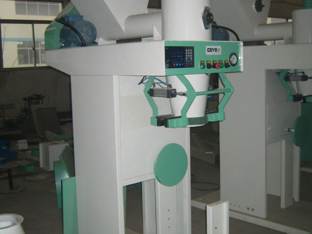 河北半自動灌裝機市面價 誠信推薦 聯梟智能科技供應