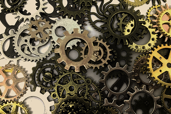 五軸加工中心應(yīng)用領(lǐng)域不斷拓展，市場(chǎng)需求持續(xù)增長(zhǎng)