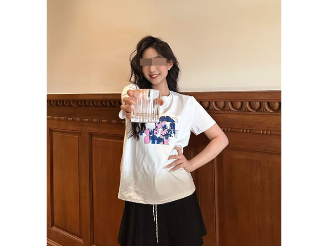 四川男性服装定制厂家联系方式,服装定制