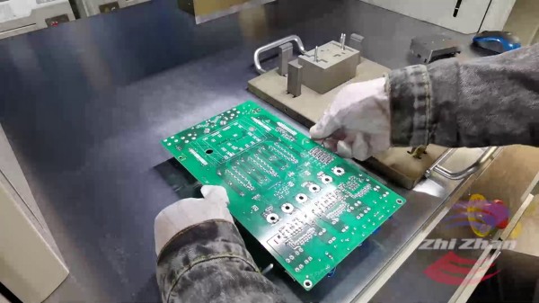 光伏能源IGBT模塊壓接設(shè)備
