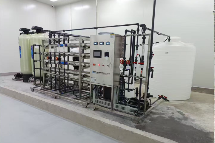 新疆臺(tái)式工業(yè)去離子水設(shè)備工作原理 上海市濾美水處理供應(yīng);