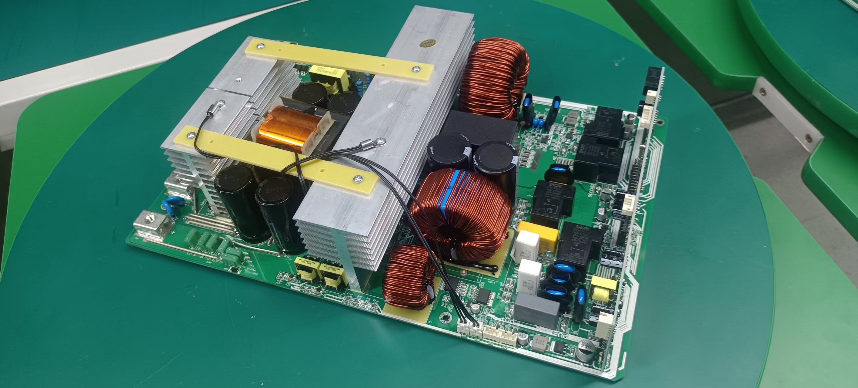 昌鸿鑫3.5KW-5.5KW家用户外储能电源PCBA方案的崛起之路