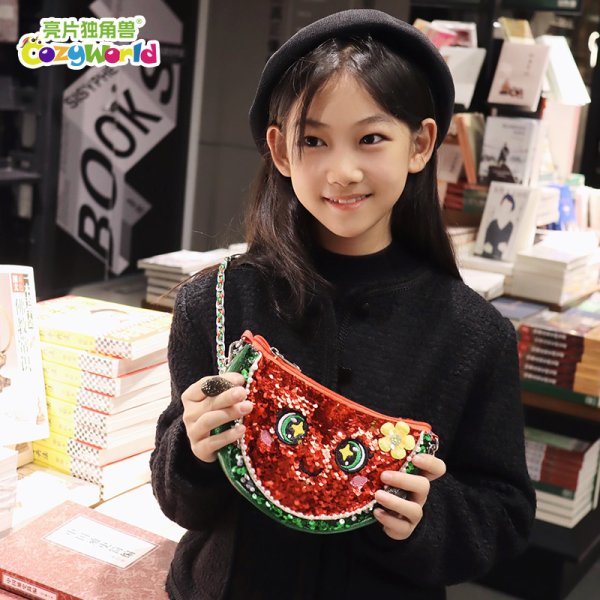 CozyWorld亮片西瓜包包女生卡通斜挎包可愛(ài)單肩包紅色鏈條包百搭