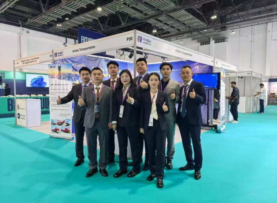 江蘇安利達閃耀亮相2025年中東Breakbulk展會，擘畫全球大件物流新藍圖