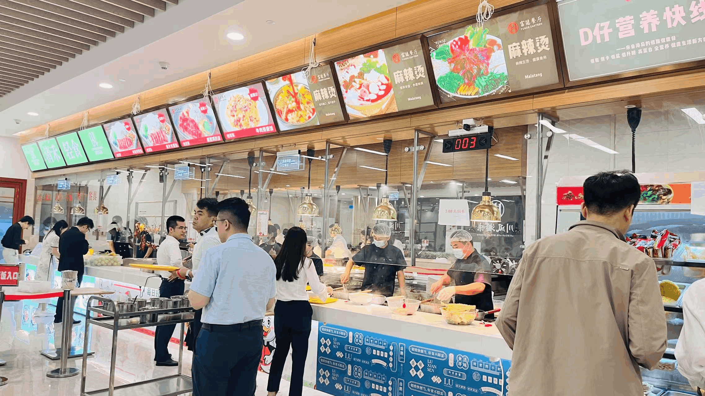 專業(yè)食堂承包標(biāo)桿：深圳市佳佳順餐飲實(shí)業(yè)，以經(jīng)驗(yàn)與案例鑄就行業(yè)典范