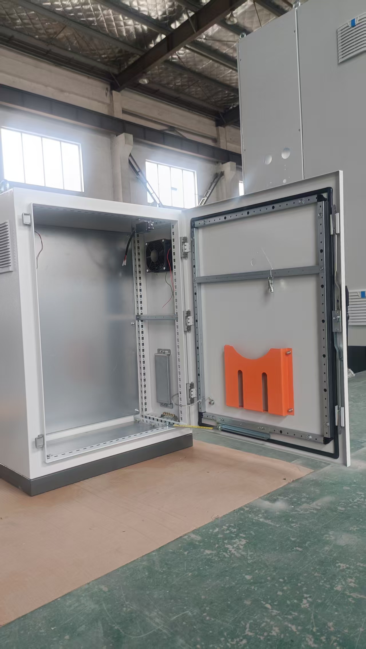 CBAK系列壁掛式機(jī)箱