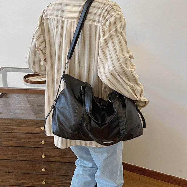PU黑色托特包