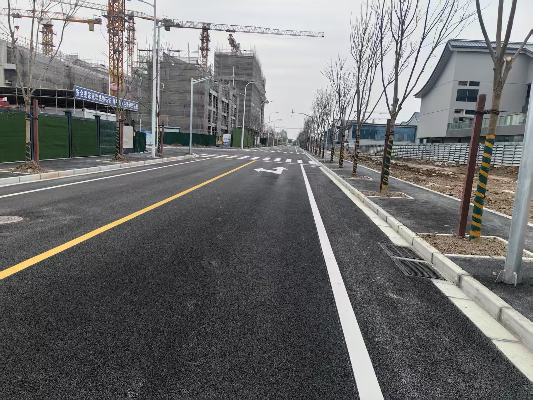 道路划线施工_上海梦昊交通设施工程有限公司