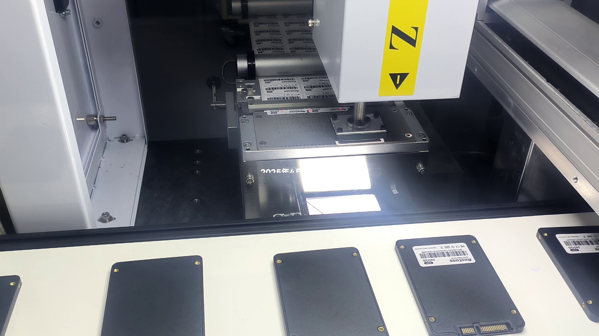 广东贴标签设备气动贴标手臂无需手动贴标,气动贴标手臂