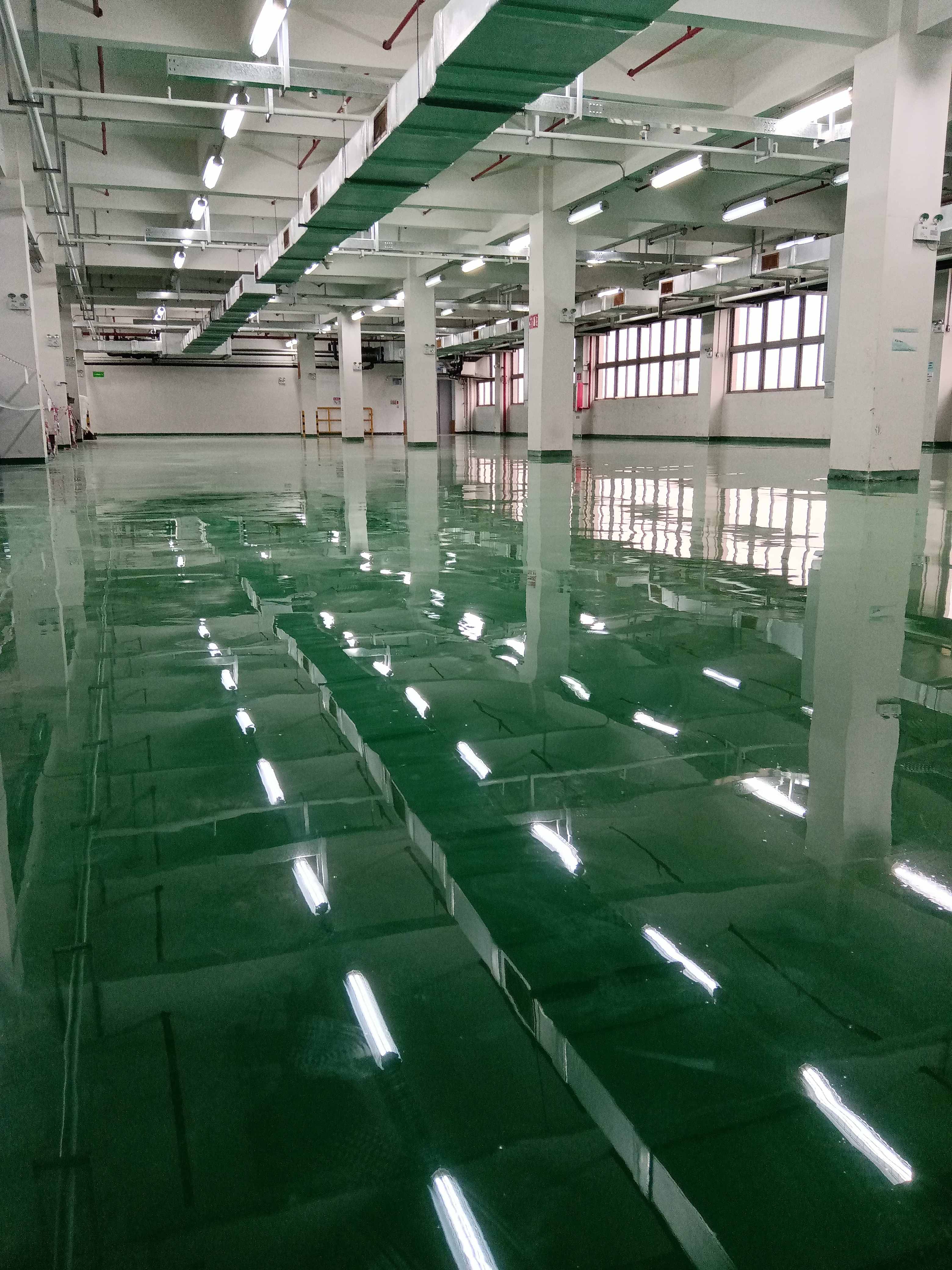 環氧樹脂自流地坪