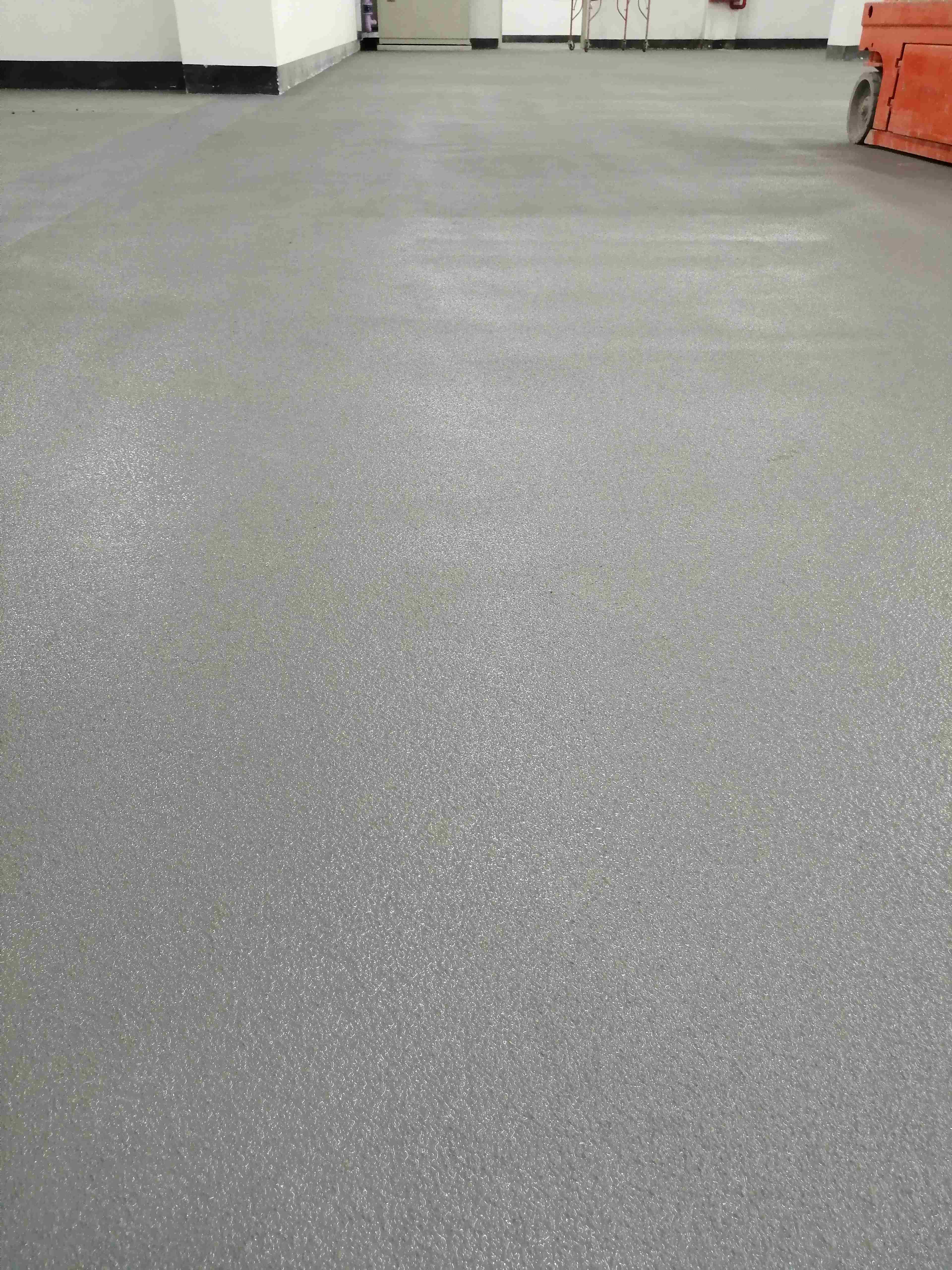 環(huán)氧砂粒防滑地坪