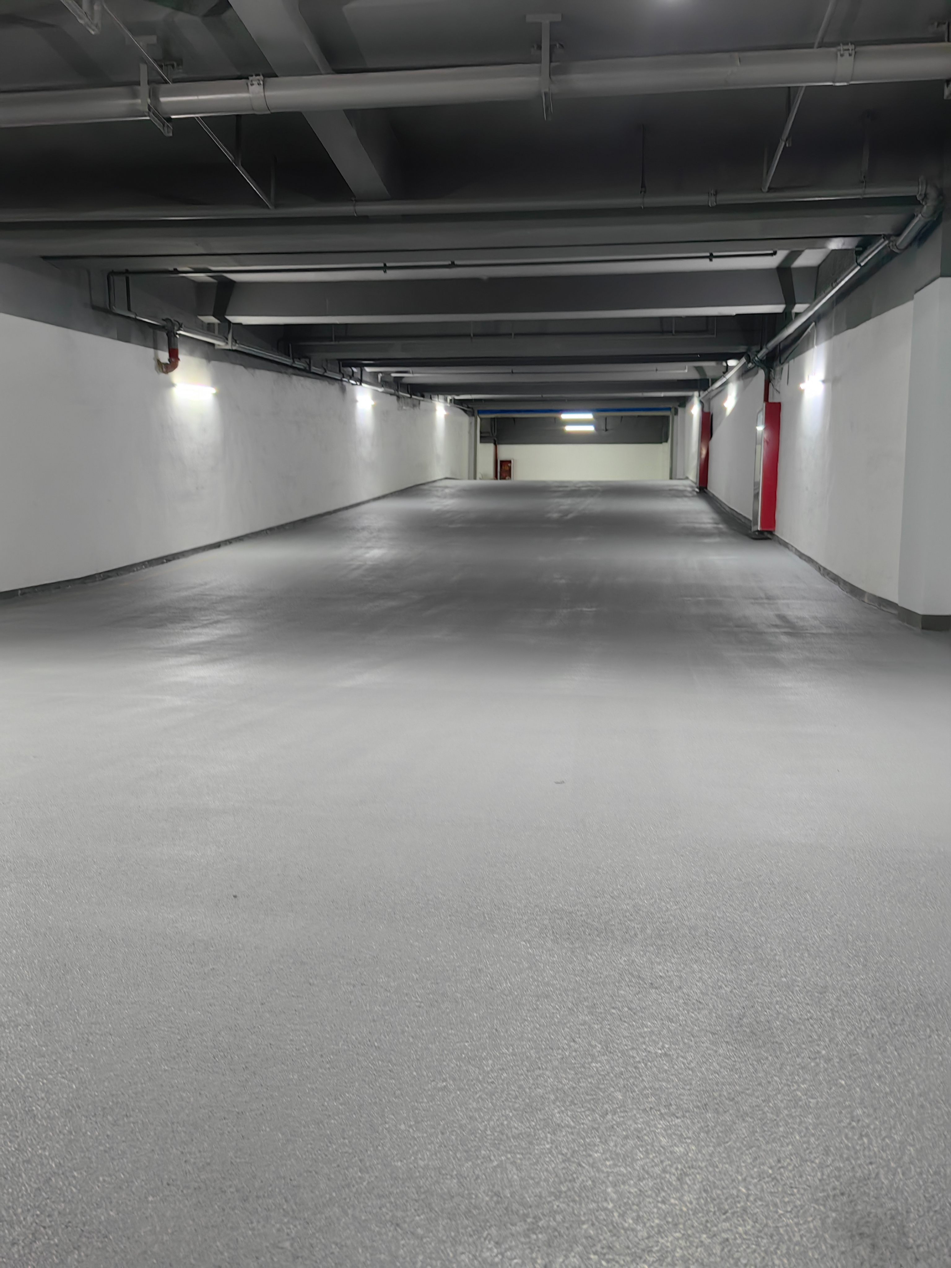 環(huán)氧砂粒防滑地坪