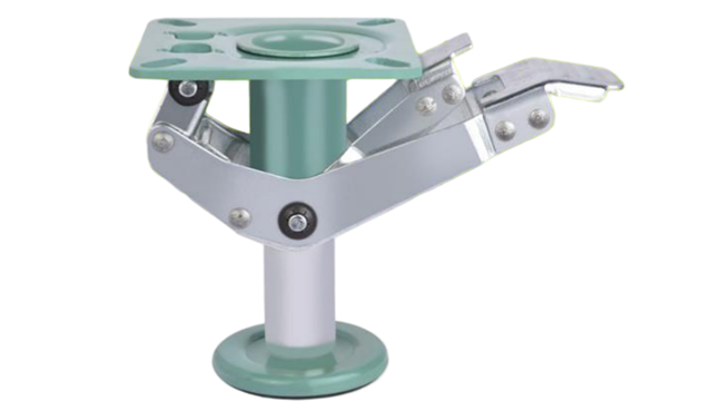 广西锻造碳钢包脚杯,脚杯