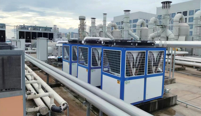 御寒有方，溫暖無(wú)憂(yōu) ——上海諾通新能源科技有限公司給您送空氣源高溫?zé)岜枚酒椒€(wěn)運(yùn)行指南