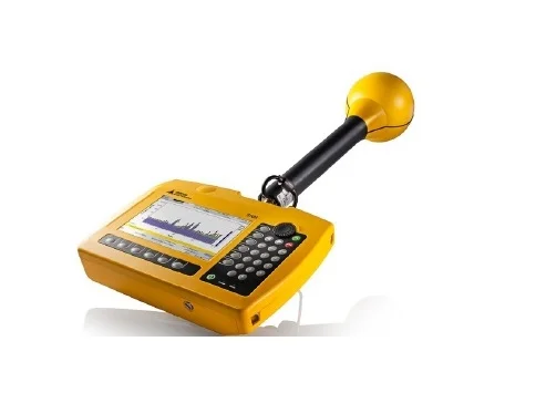 SRM3006 选频式电磁辐射分析仪及探头