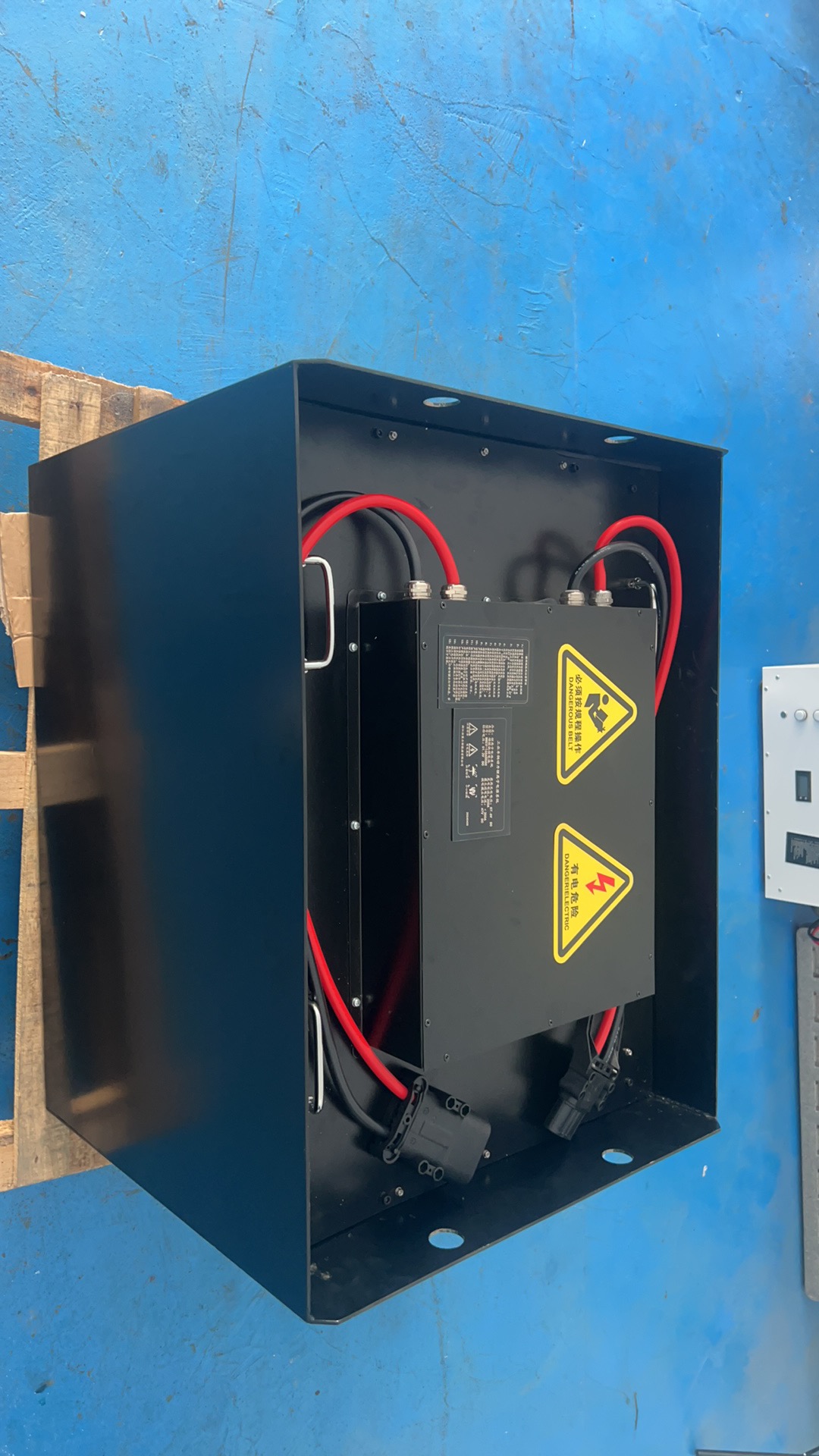 林德E16E18E20電動叉車鉛酸電池改鋰電池 原鉛酸電池48V700AH鋰電池51.2V600AH 林德E16E18E20電動叉車鉛酸電池改鋰電池 原鉛酸電池48V700AH鋰電池51.2V600AH