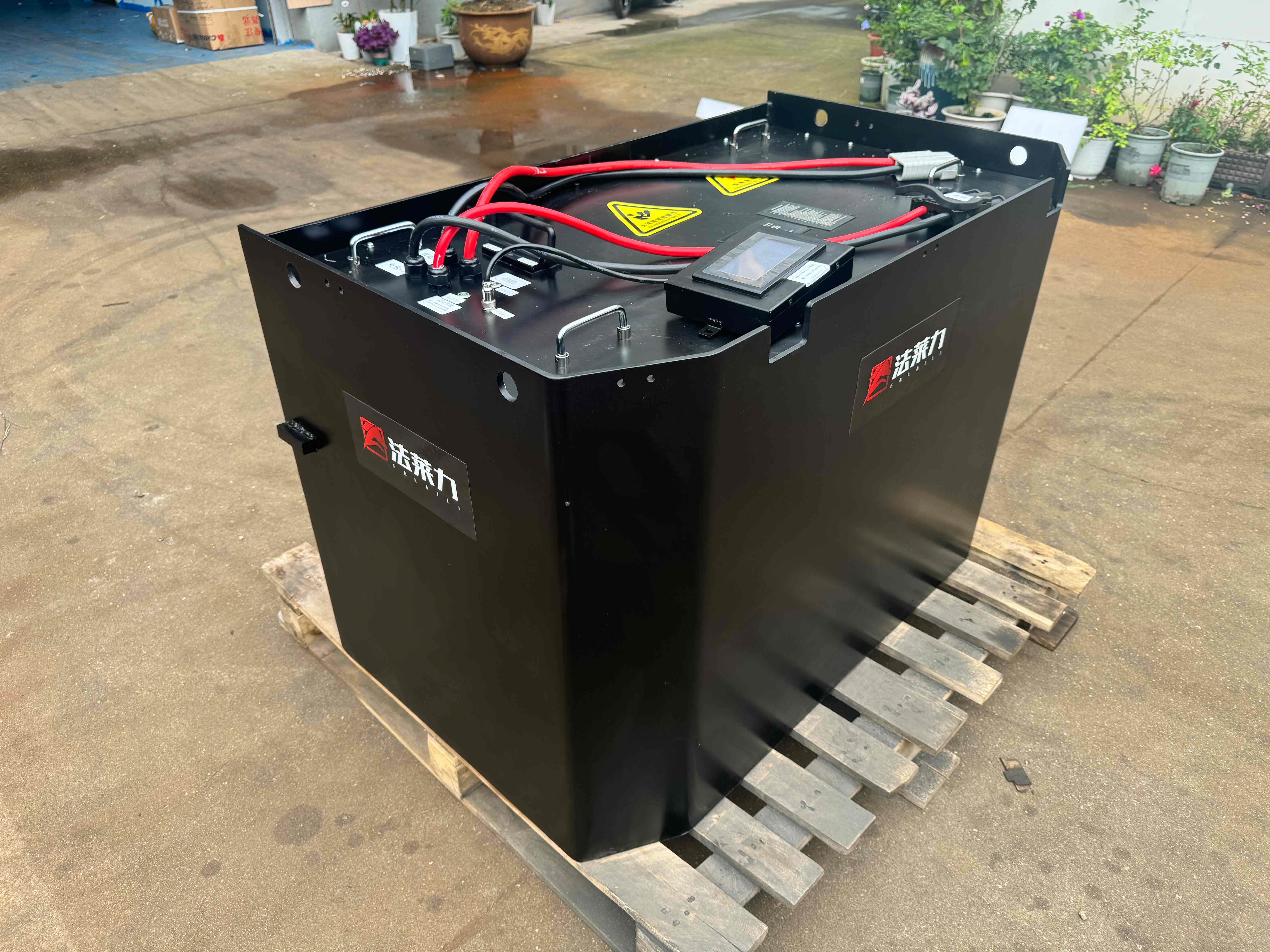 柳工CPD3035電動叉車鉛酸電池改鋰電池 原鉛酸電池80V500AH 改為鋰電池80V 400AH 柳工CPD3035電動叉車鉛酸電池改鋰電池 原鉛酸電池80V500AH 改為鋰電池80V 400AH