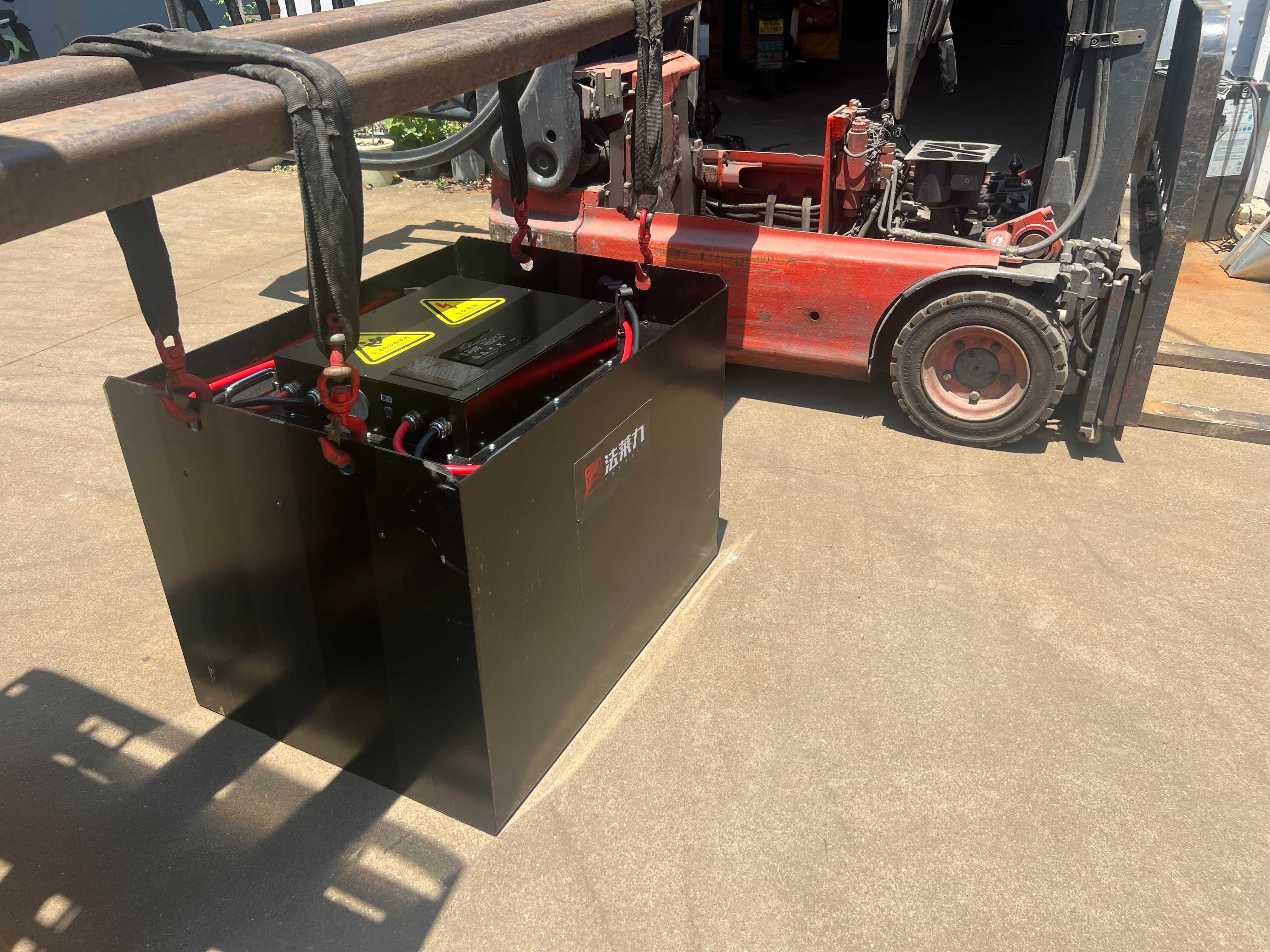 林德E16E18E20電動叉車鉛酸電池改鋰電池 原鉛酸電池48V700AH鋰電池51.2V600AH 林德E16E18E20電動叉車鉛酸電池改鋰電池 原鉛酸電池48V700AH鋰電池51.2V600AH