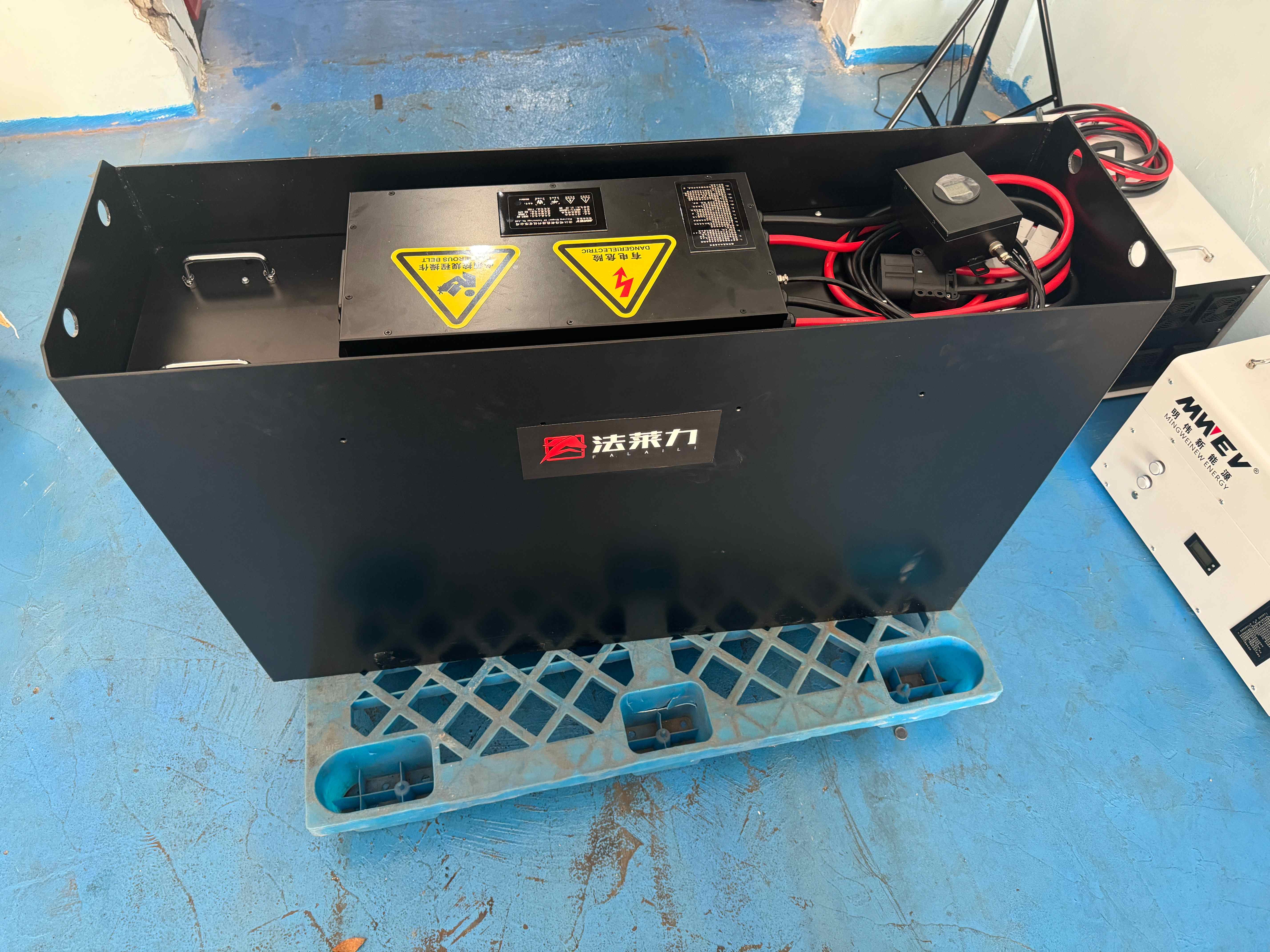 林德R14R16R14SR16S電動叉車鉛酸電池改鋰電池 原鉛酸電池48V560AH鋰電池51.2V460AH 林德R14R16R14SR16S電動叉車鉛酸電池改鋰電池 原鉛酸電池48V560AH鋰電池51.2V460AH