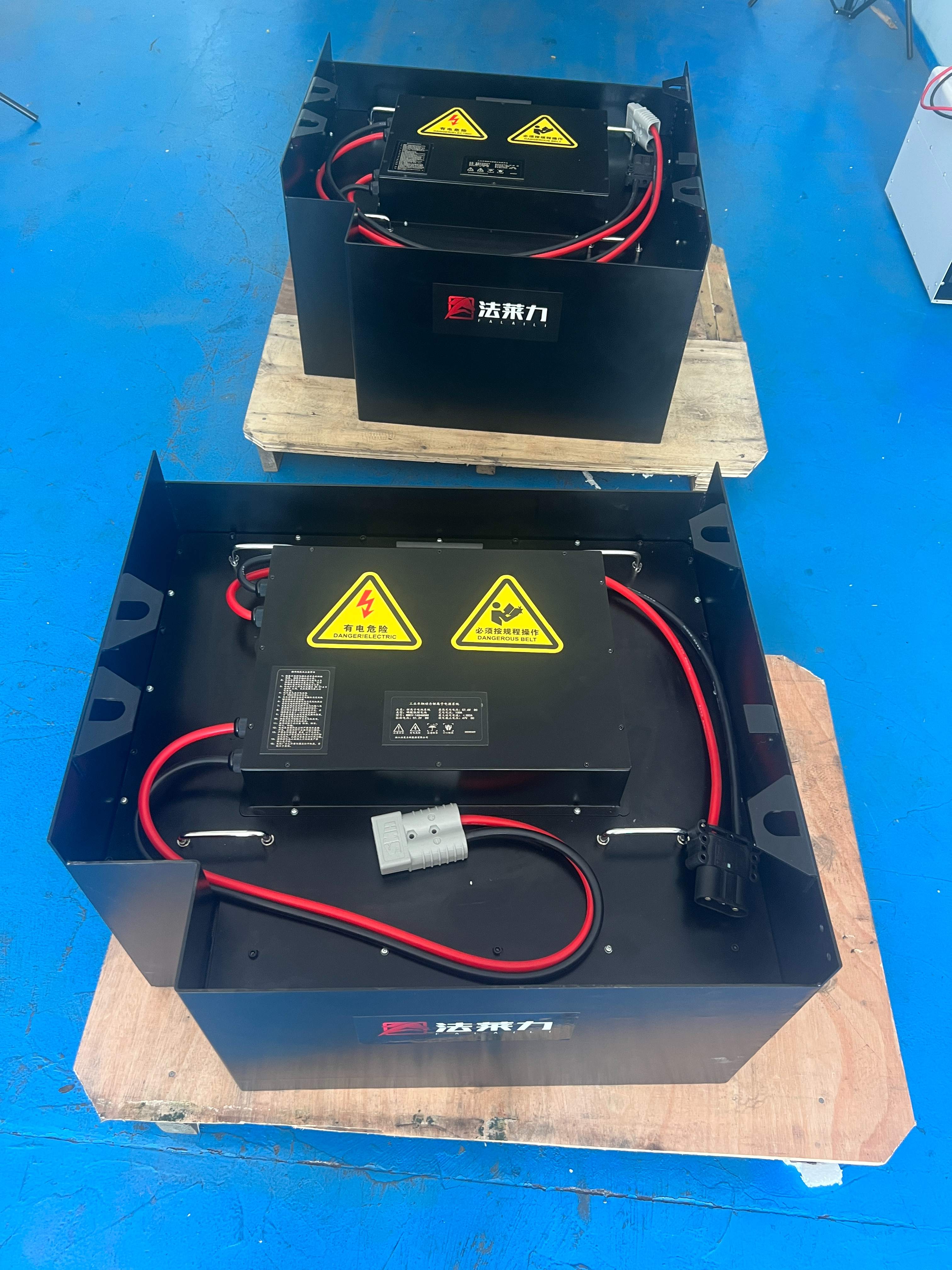 豐田叉車7FB2025電動叉車鉛酸電池改鋰電池原鉛酸電池改為51.2V460AH 豐田叉車7FB2025電動叉車鉛酸電池改鋰電池原鉛酸電池改為51.2V460AH