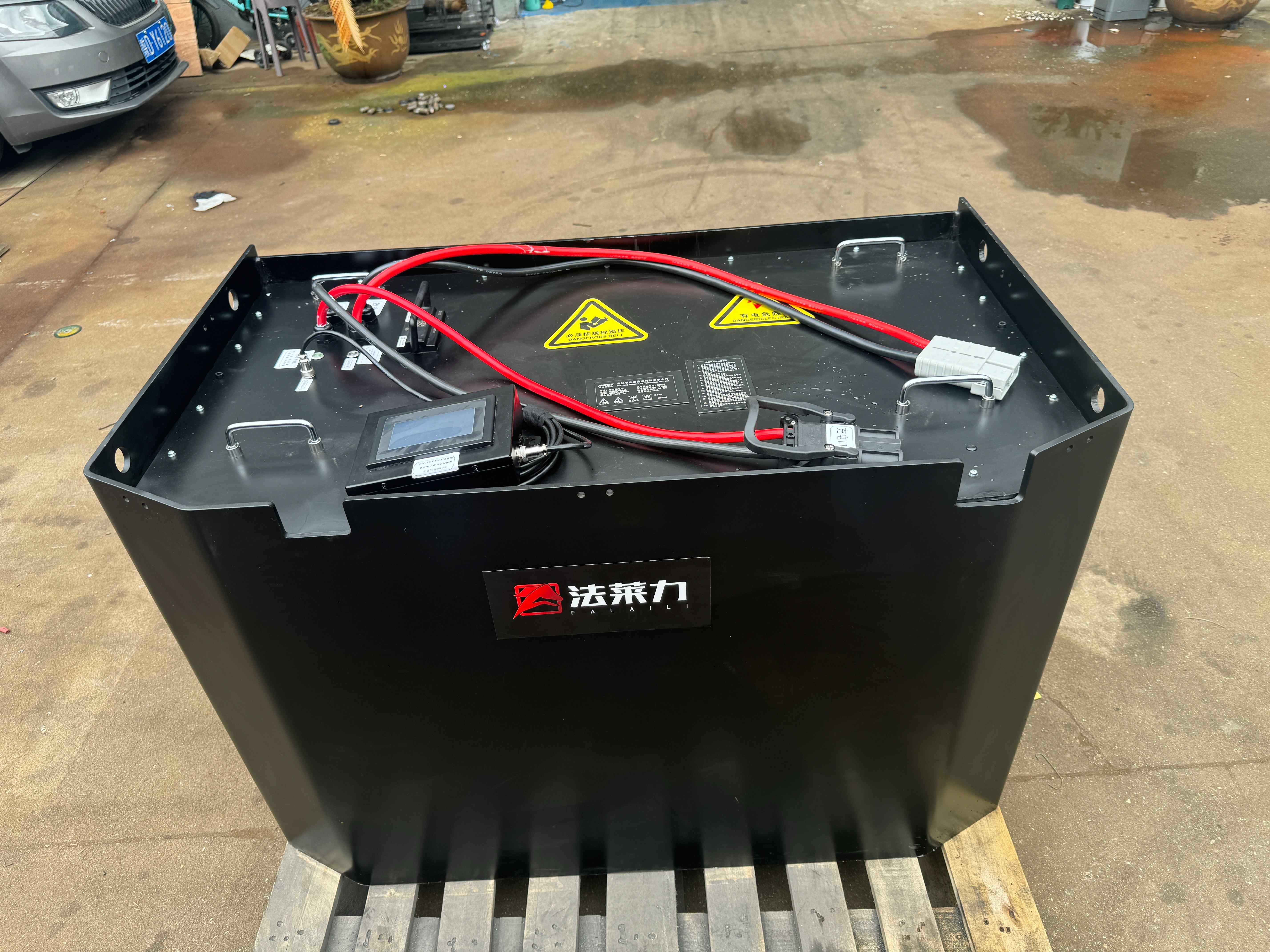 柳工CPD3035電動叉車鉛酸電池改鋰電池 原鉛酸電池80V500AH 改為鋰電池80V 400AH 柳工CPD3035電動叉車鉛酸電池改鋰電池 原鉛酸電池80V500AH 改為鋰電池80V 400AH