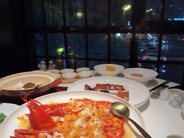什么是特色餐具市場