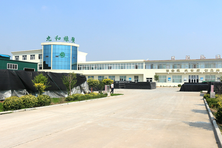 海南九和橡塑PE給水管24小時(shí)服務(wù) 創(chuàng)造輝煌 河北九和橡塑制品供應(yīng)