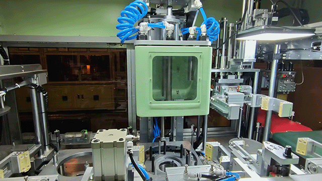 內蒙古點膠定子自動壓鉚檢測線方案開發 蘇州市鑫益源自動化供應