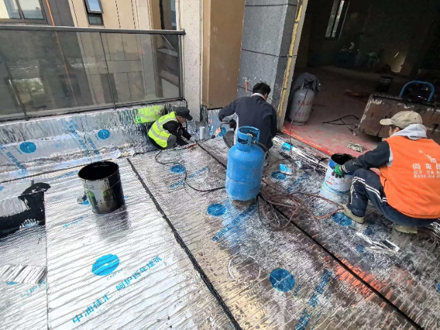 昆明同城建筑治漏机构