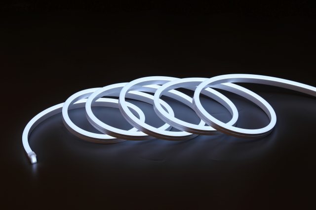 橱窗LED灯带好不好