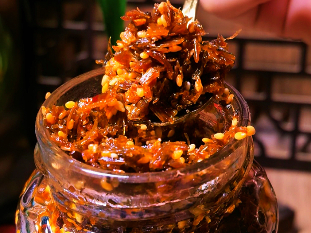 食材本味摘蒙花葱油酱香,摘蒙花葱油