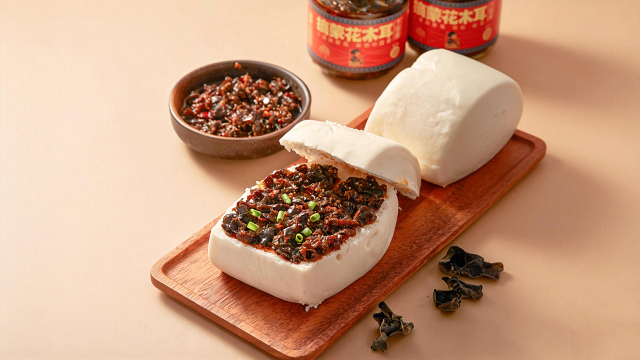 凉拌汁摘蒙花木耳下饭酱酱香醇厚,摘蒙花木耳下饭酱