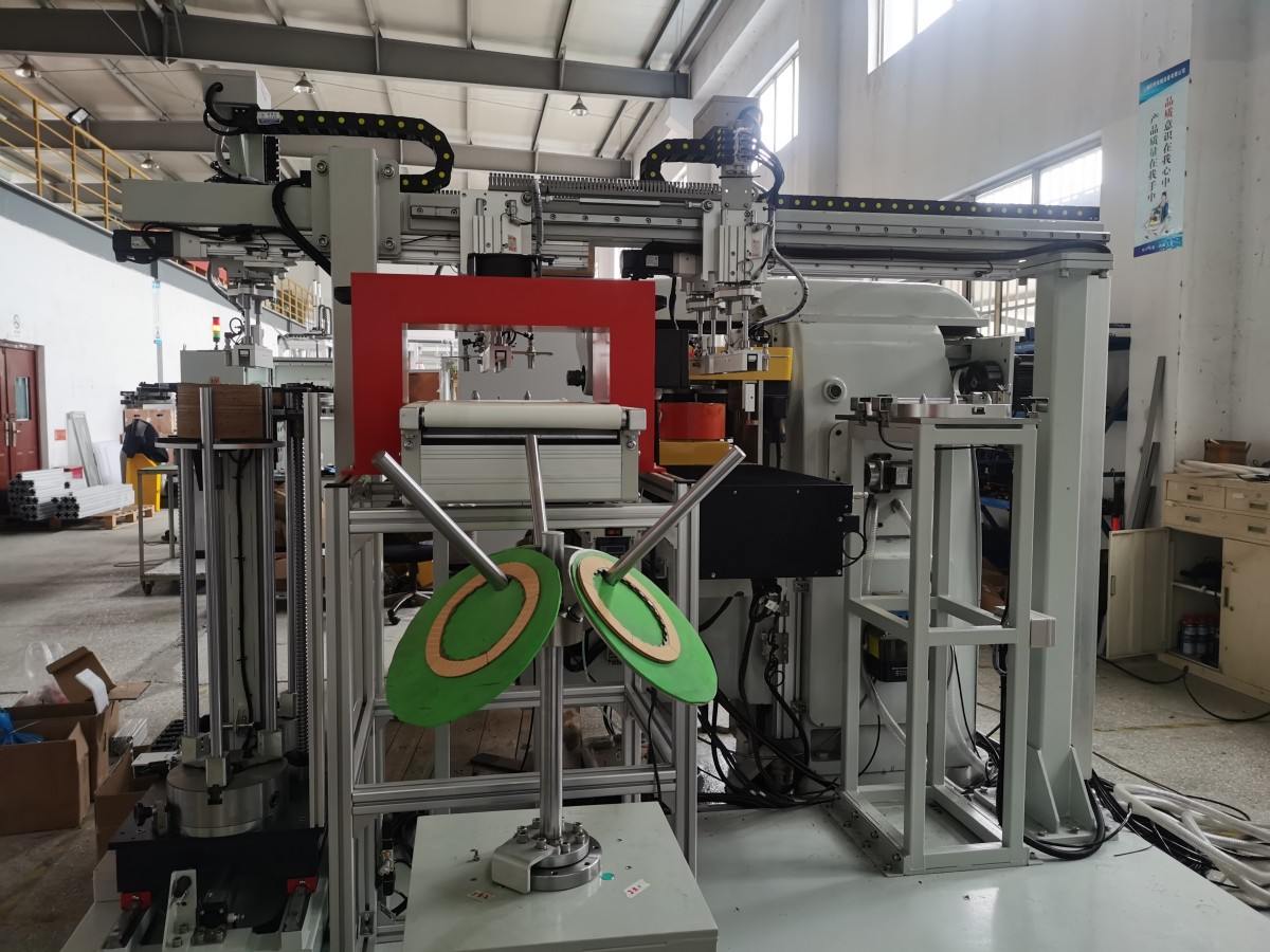 摩擦片自動(dòng)切槽機(jī)