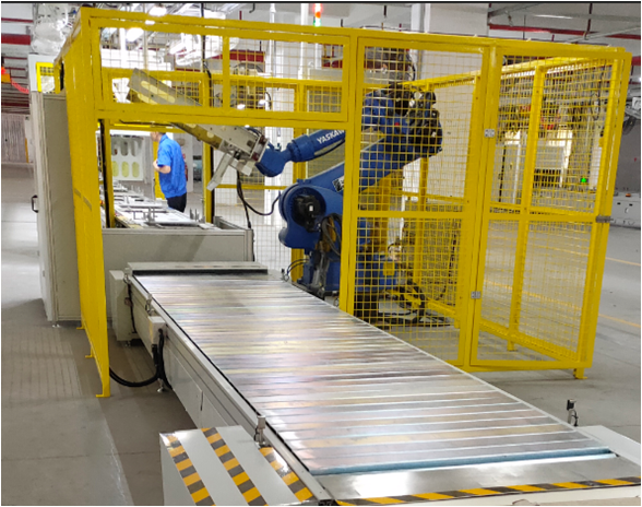 一位沙發(fā)裝配線