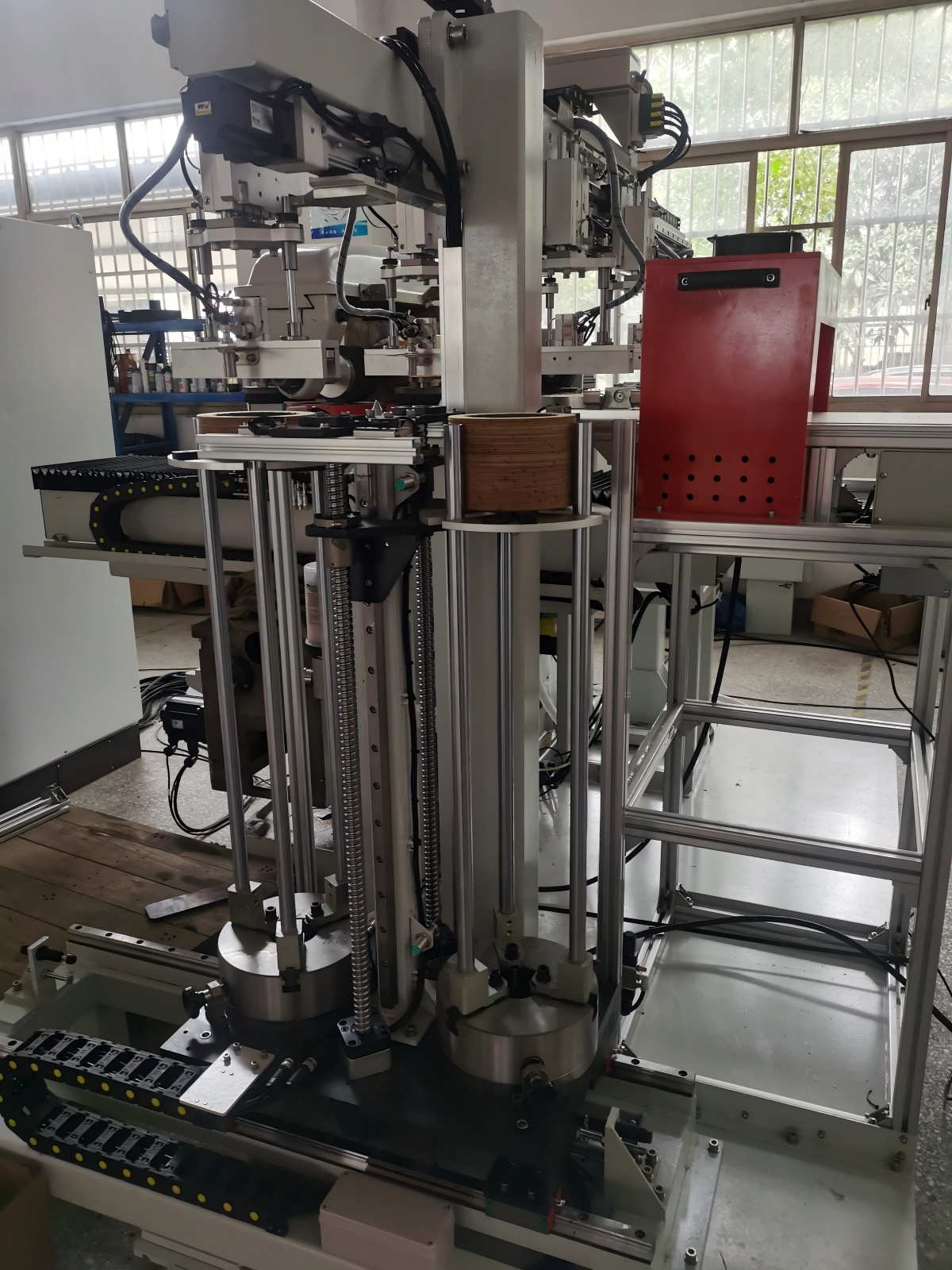 摩擦片自動(dòng)上料機(jī)