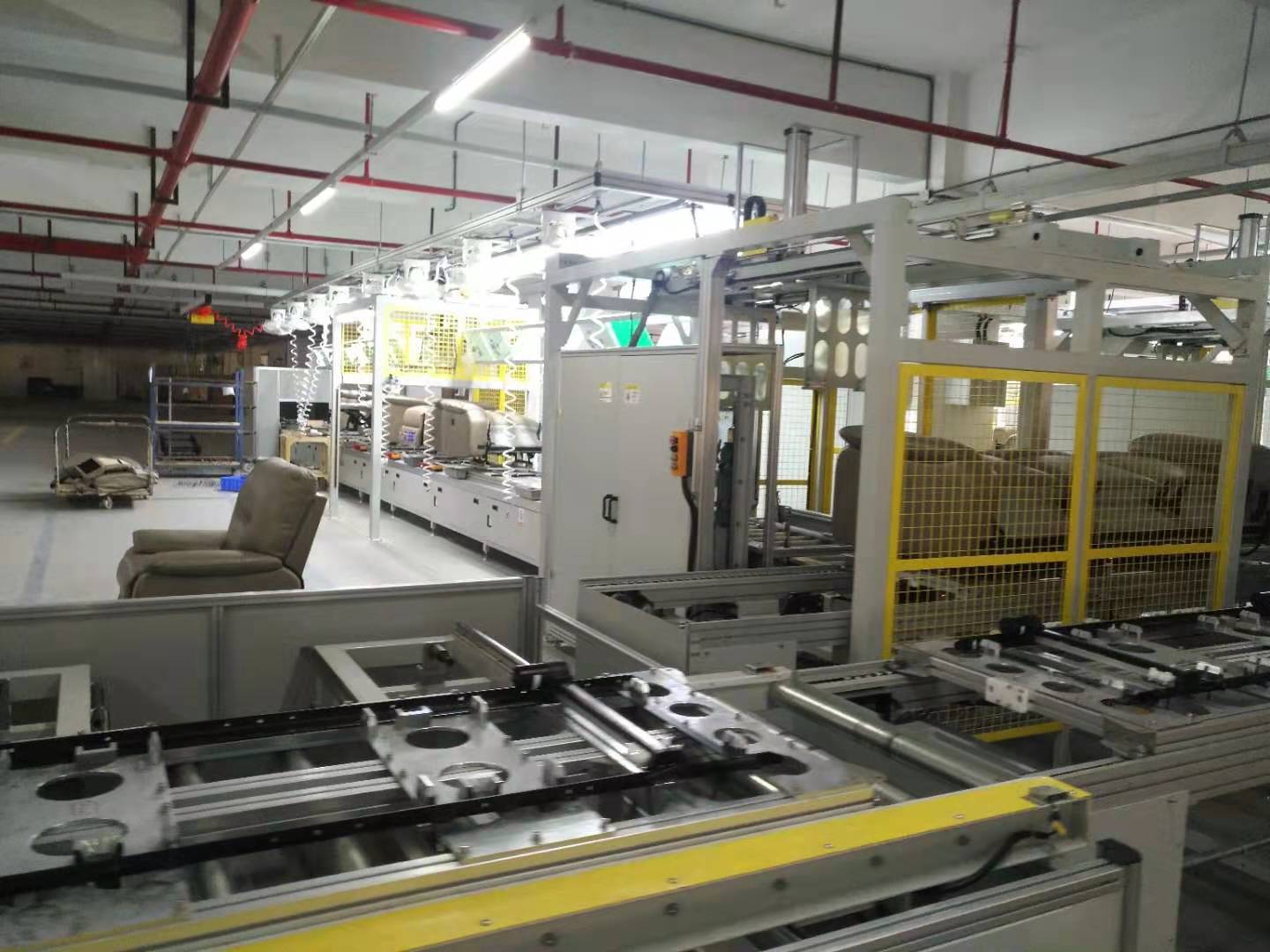 鋼骨架沙發(fā)裝配生產(chǎn)線 