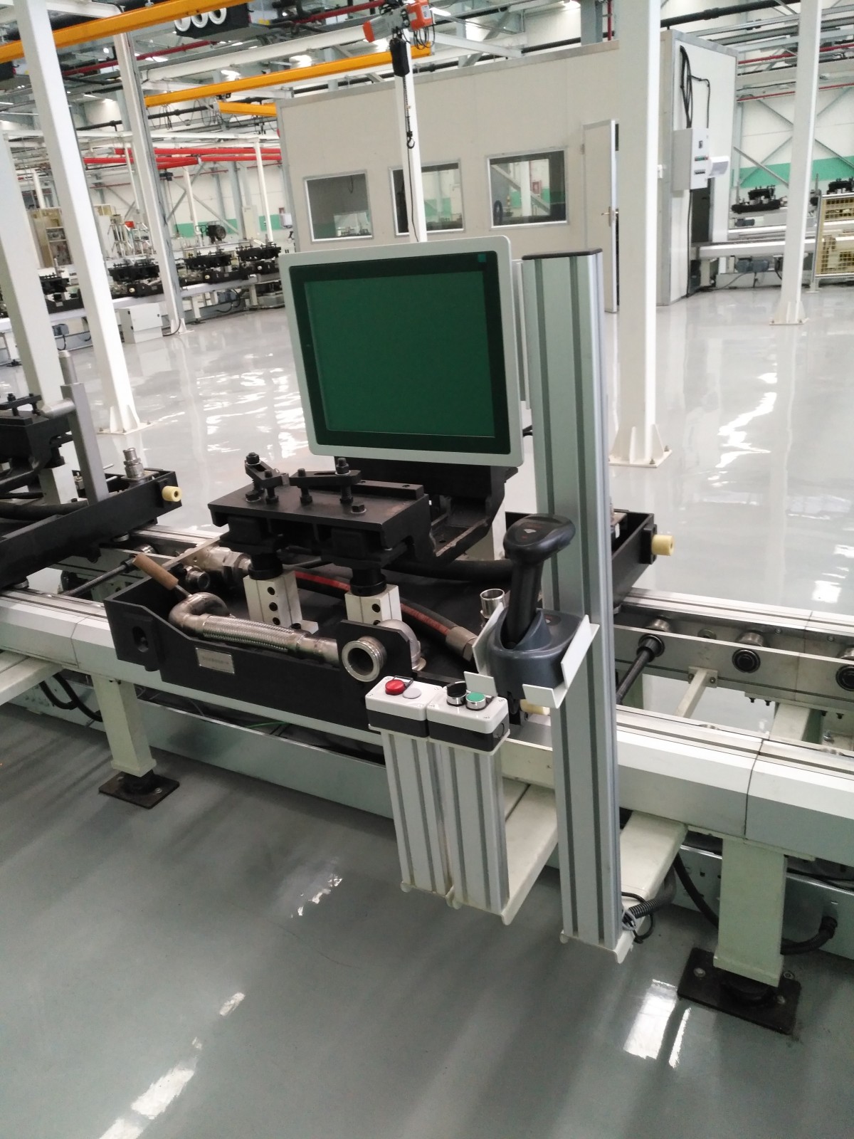 發(fā)動(dòng)機(jī)裝配測(cè)試生產(chǎn)線