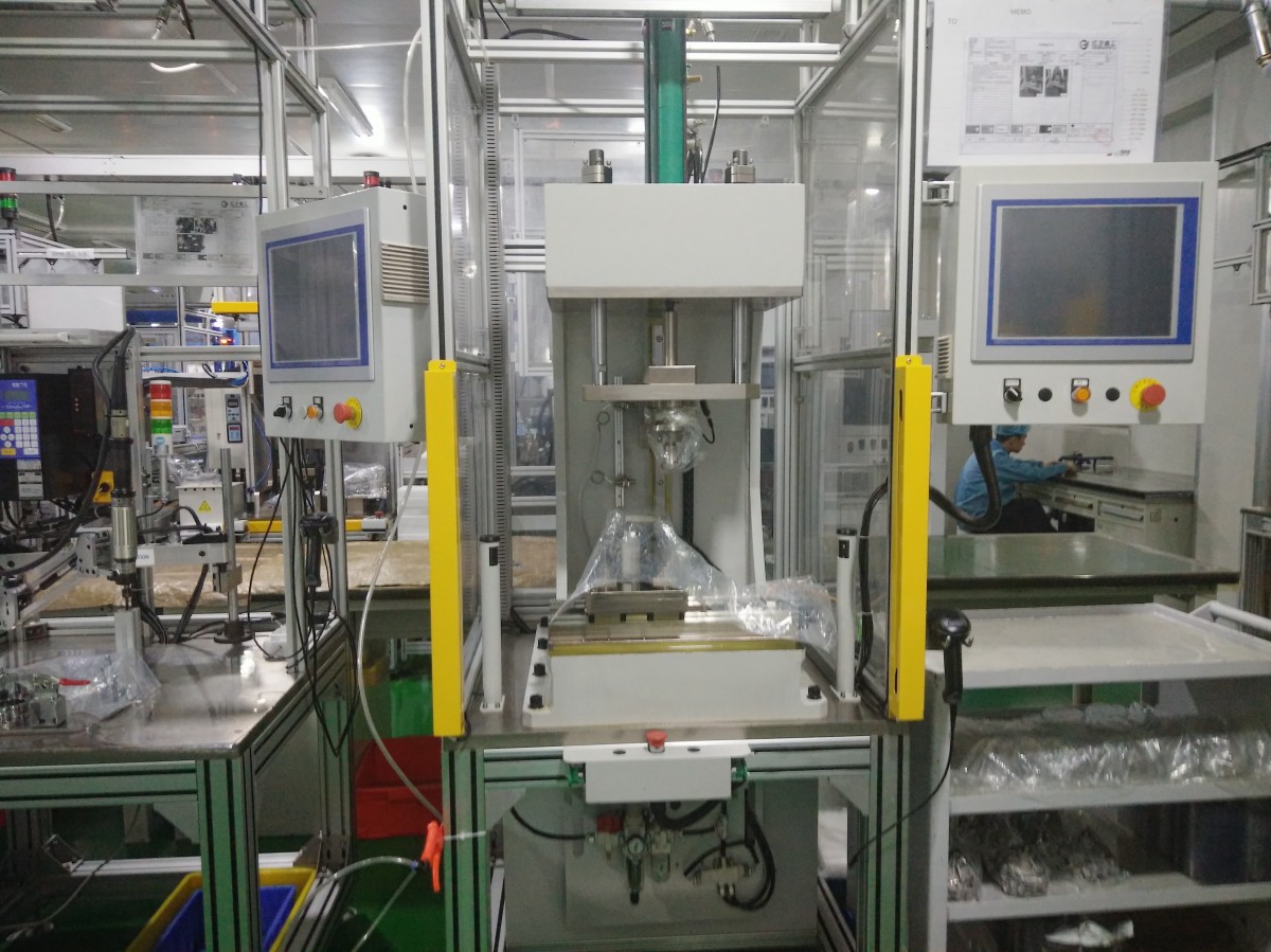 油泵裝配測試生產(chǎn)線