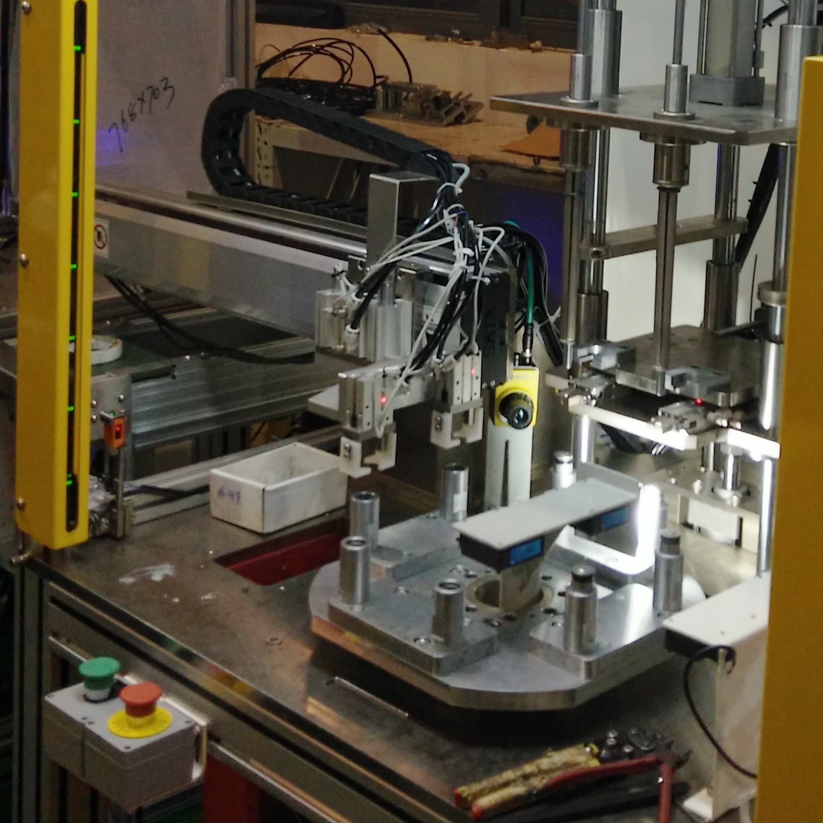 油泵總成自動(dòng)化組裝生產(chǎn)線