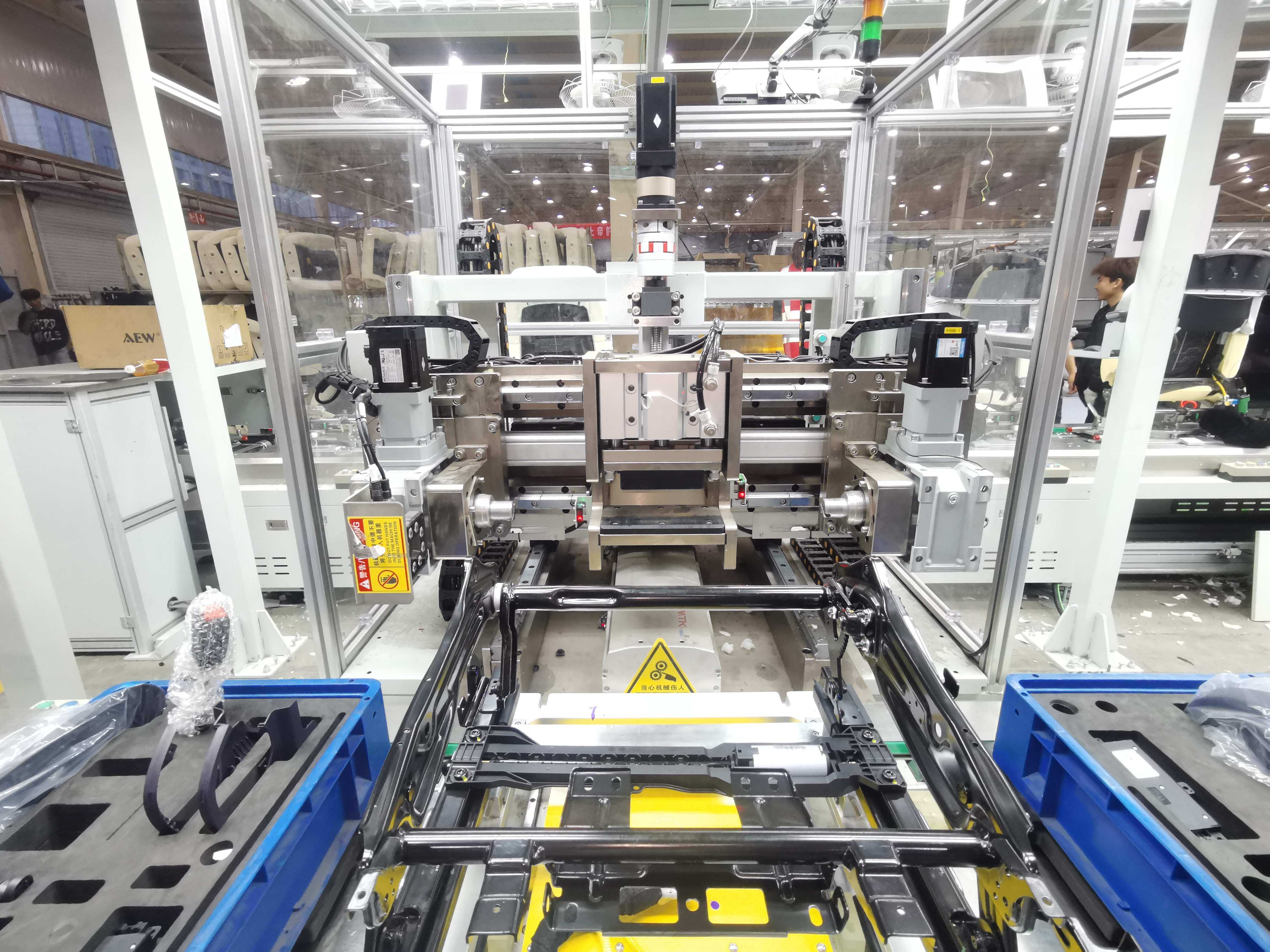 座椅升降扭簧自動組裝機