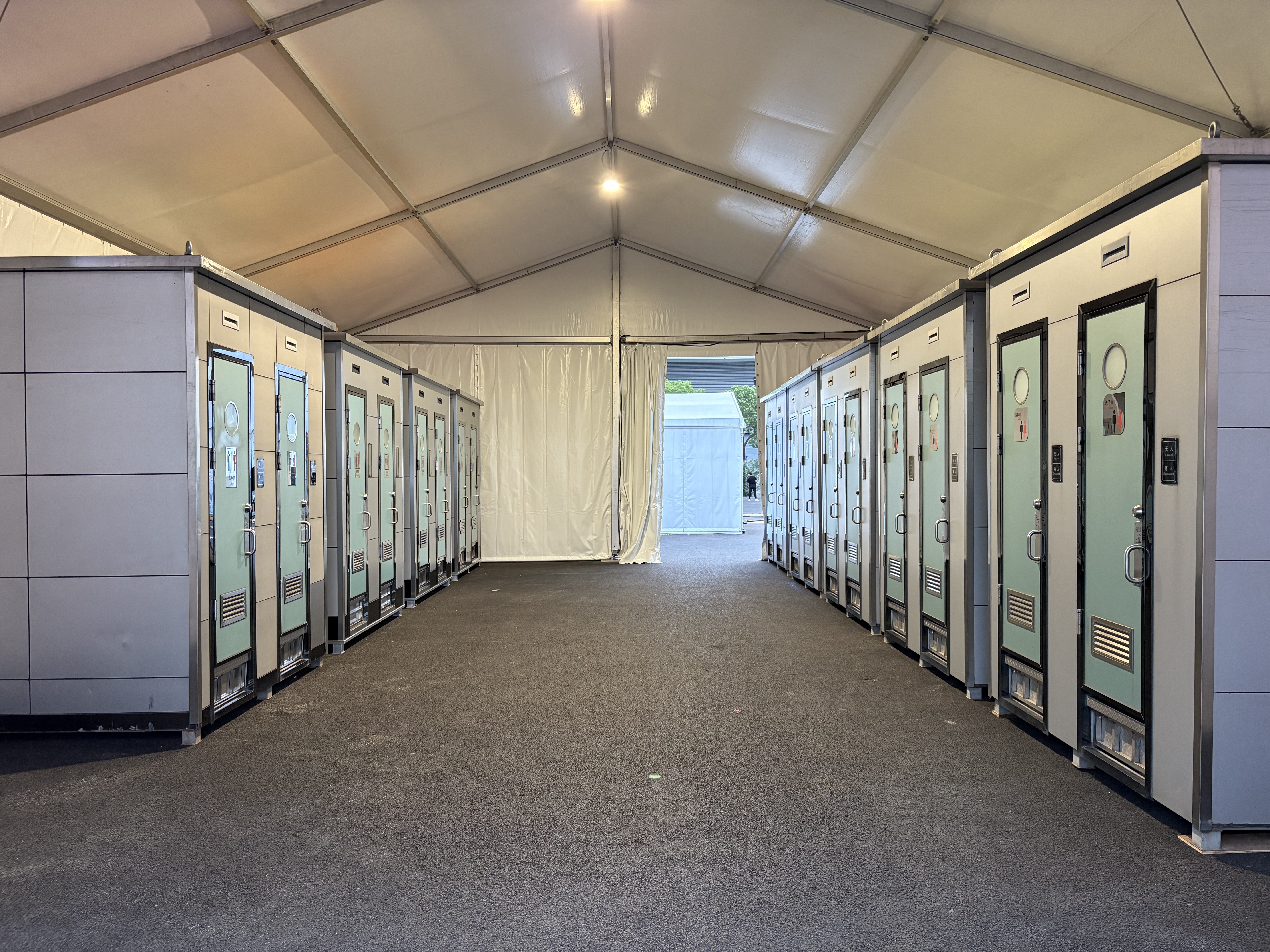 豪華移動(dòng)衛(wèi)生間租賃