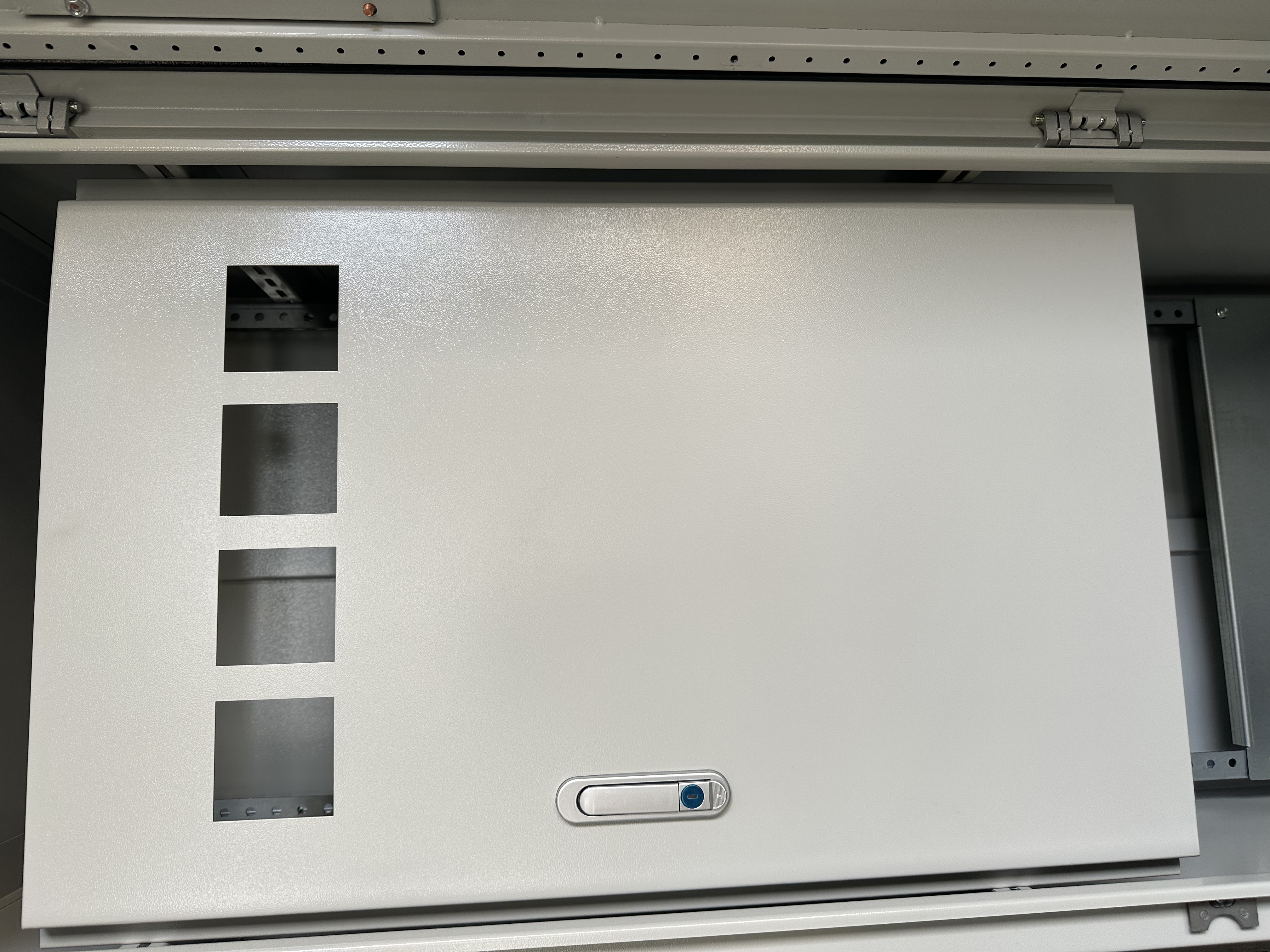 戶外箱.jpg 戶外箱.jpg