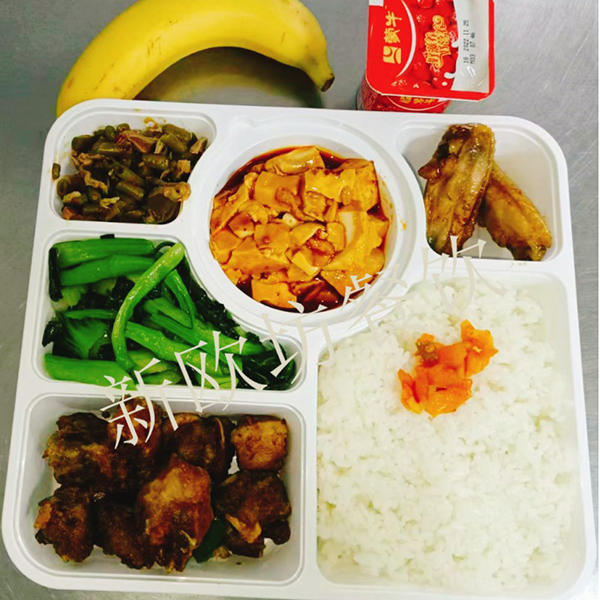 兩大葷兩小葷一素菜