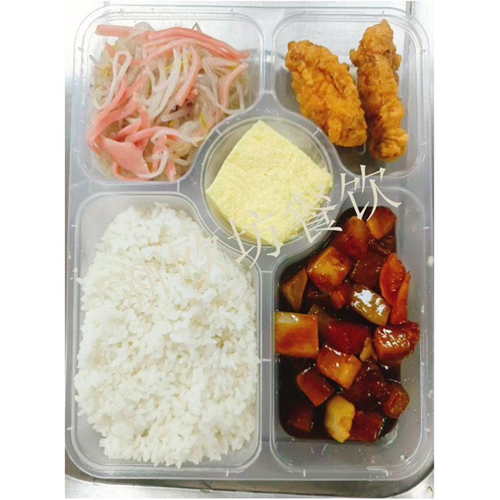 一大葷兩小葷一素菜