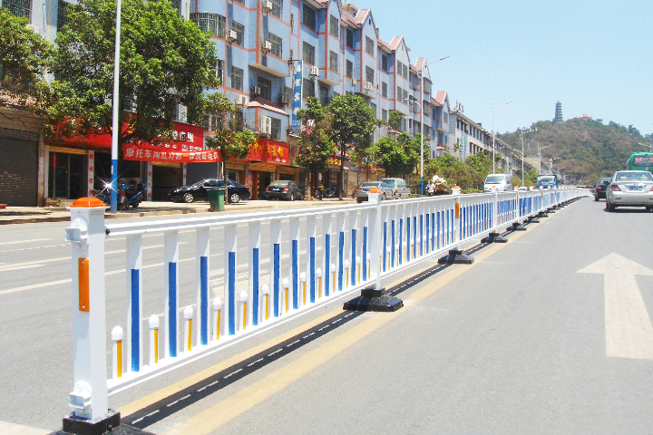 山西可變道護欄廠家