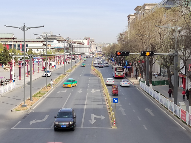 內(nèi)蒙古黃金護(hù)欄 來電咨詢 江蘇愛可青交通科技供應(yīng)