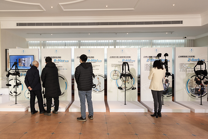 廣東工業(yè)助力外骨骼機器人 上海眾帥機器人供應;