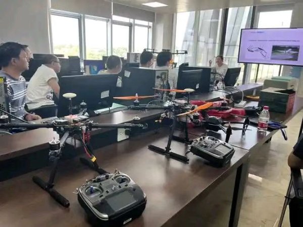 無人機操控與維護專業實訓室