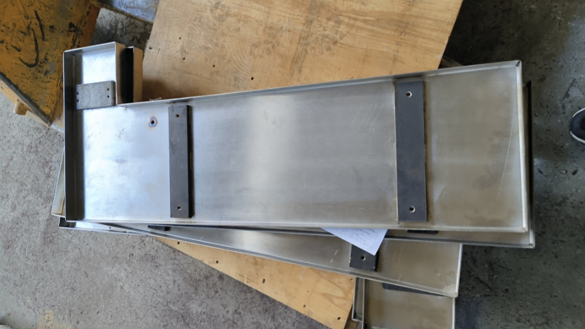 上海新能源電池箱鈑金制造加工 無錫市藍得精密機械供應;